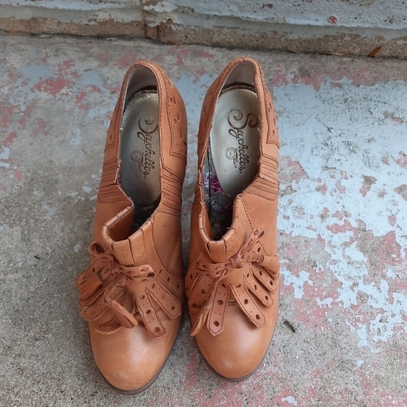 Seychelles anthro leather boots with bows + fringe size 8.5 - Picture 2 of 7